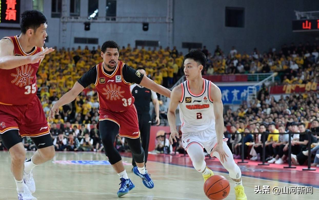 CBA常规赛加时末段走向成谜，密尔沃基雄鹿回应争议，赛场秩序良好，身体对抗强度拉满的简单介绍BB体育